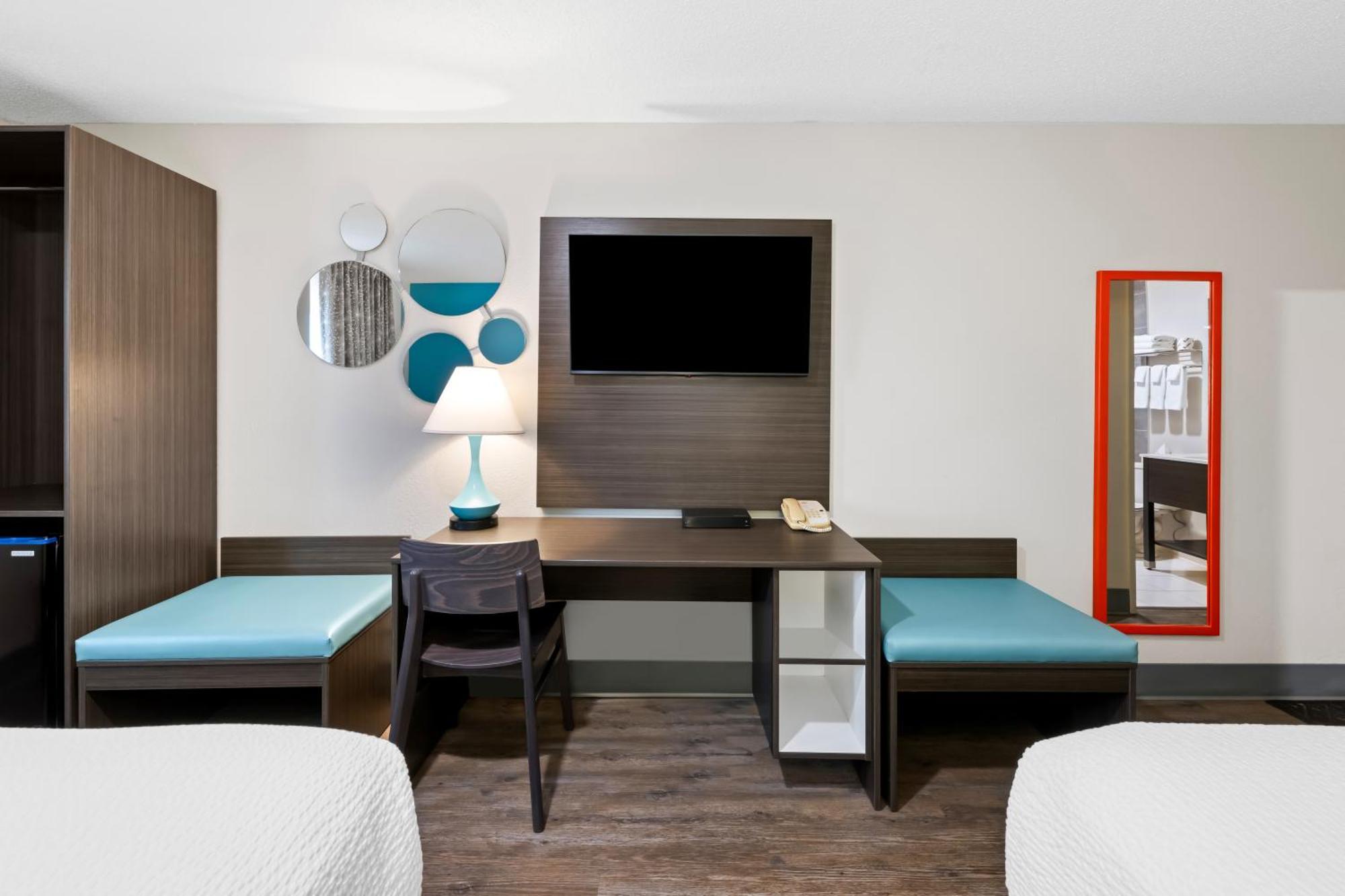 Howard Johnson By Wyndham Thunder Bay Exterior photo